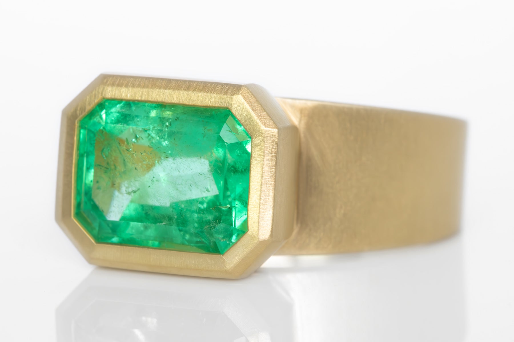 2.9ct Colombian Emerald Ring