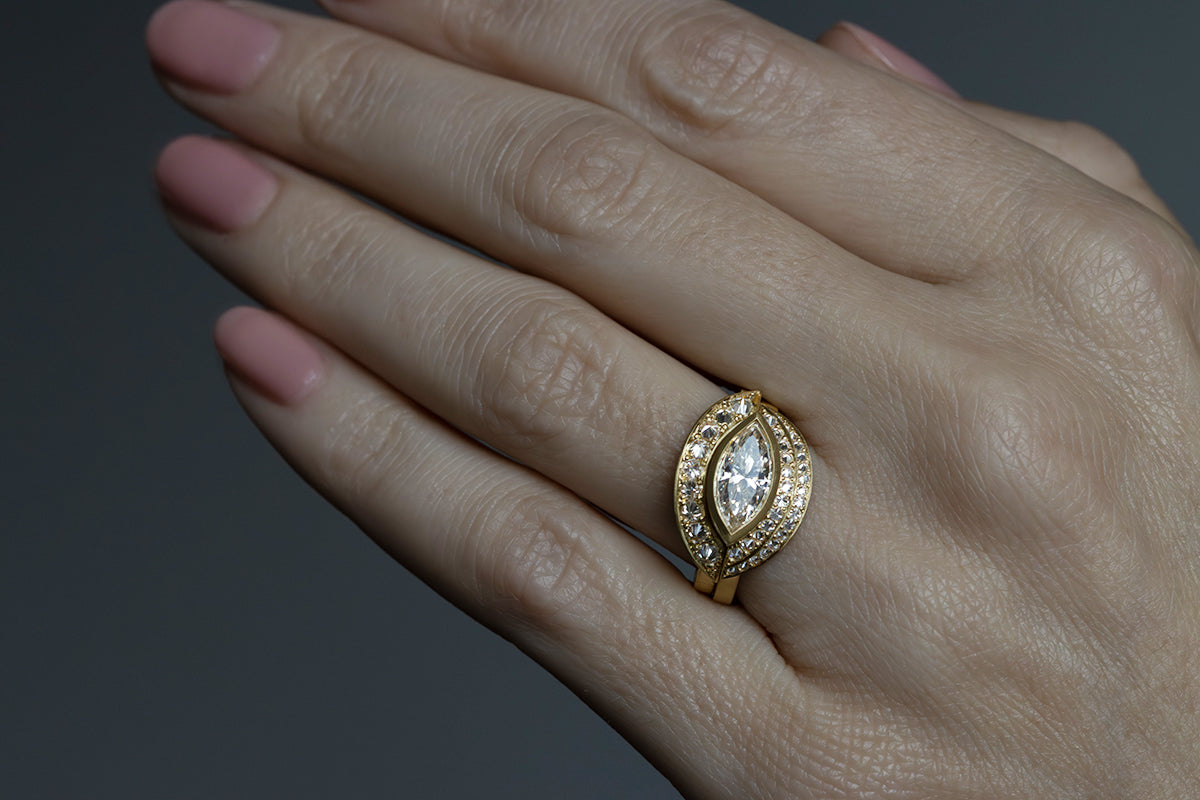 Inverted Diamond Arc Band