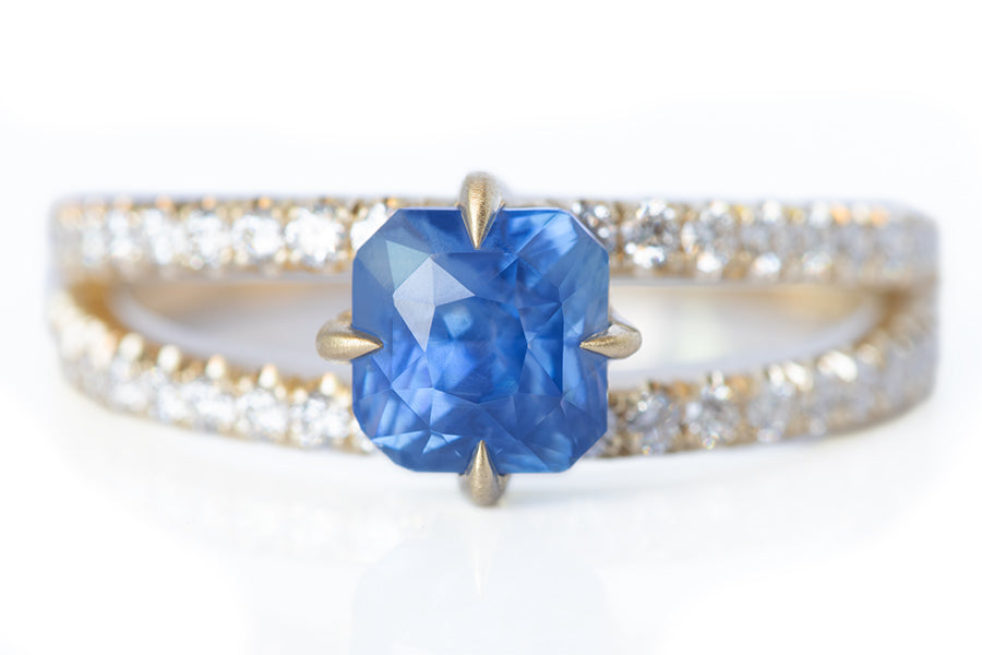 Ceylon Sapphire Solitaire