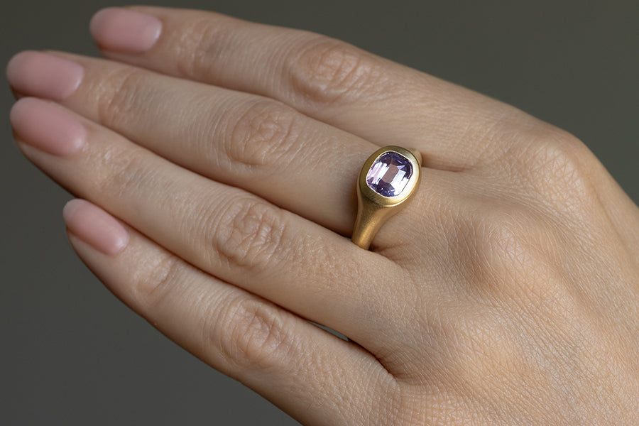 Violet Sapphire Signet