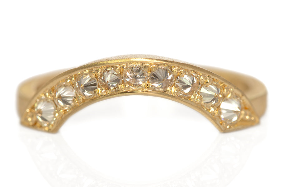 Inverted Diamond Arc Band