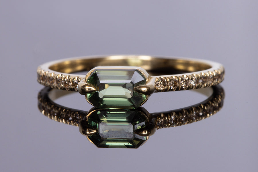 18k Green Sapphire & Diamond Ring