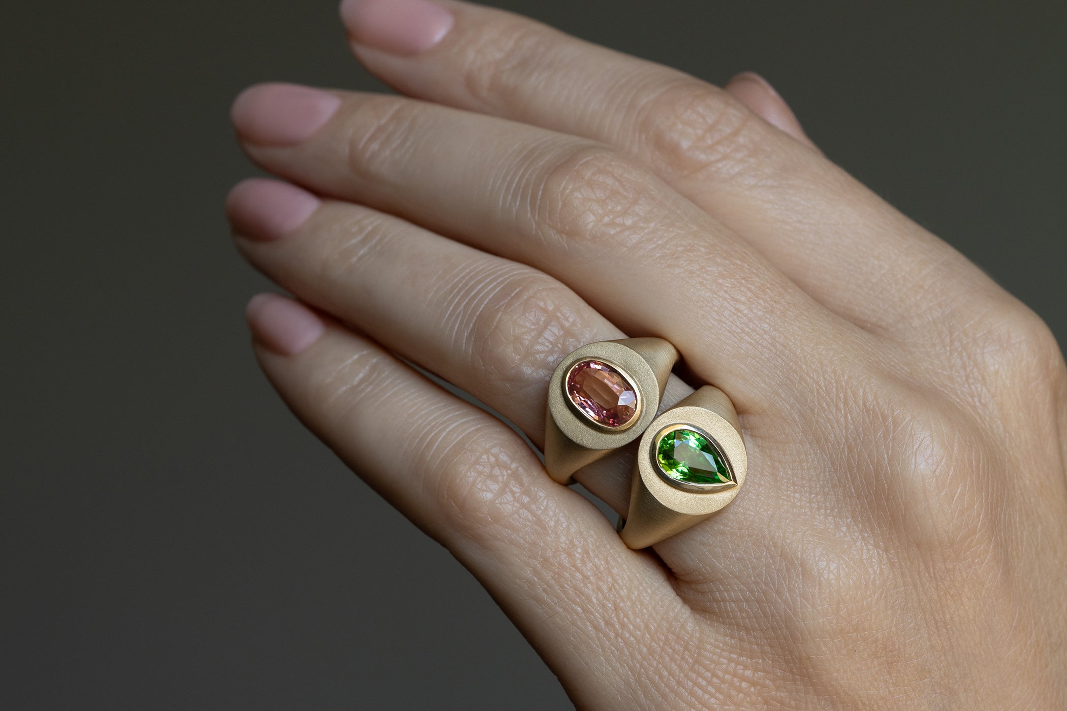 Peach Sapphire Signet