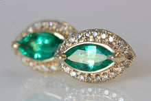  Emerald Marquise Studs