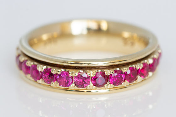 Pavé Ruby Spinner